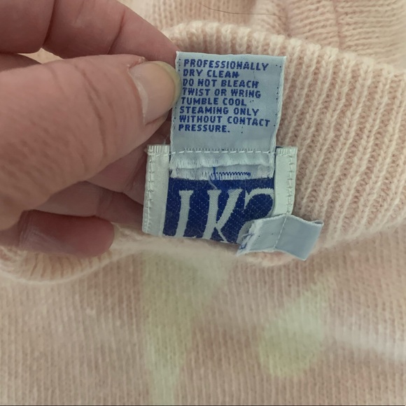 TKS/Sweater - Picture 3 of 5